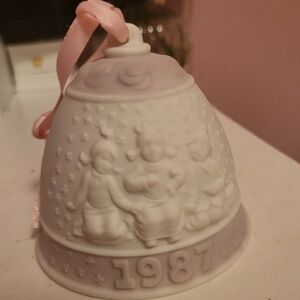 1987 White Ceramic Bell with Pink Ribbon